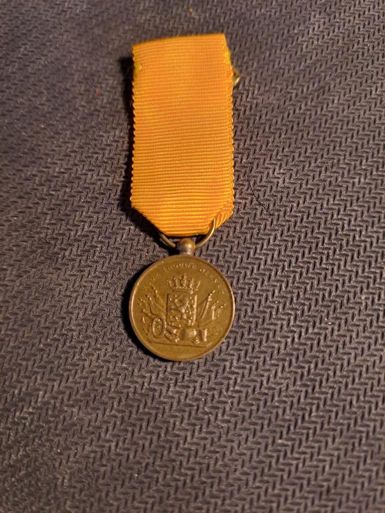 Militairen dienst medaille, Ophalen of Verzenden, Overige materialen, Nederland