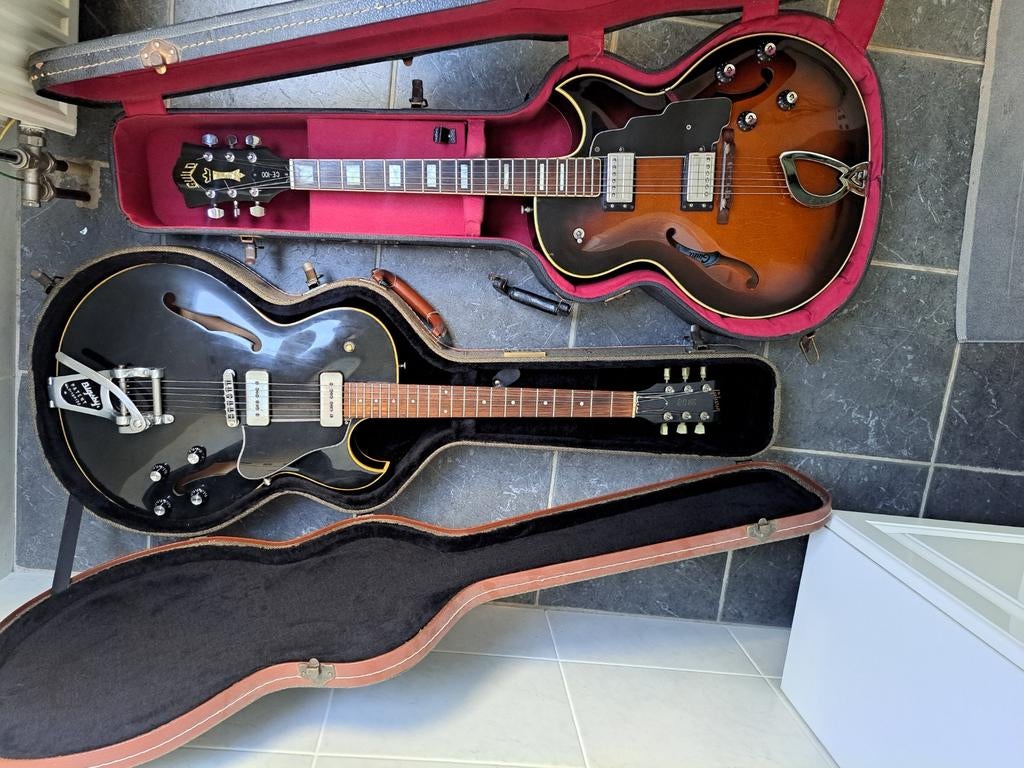 Guild CE-100D (1981) en Gibson ES-135 (1992) met P90, Ophalen of Verzenden, Gebruikt, Hollow body, Gibson