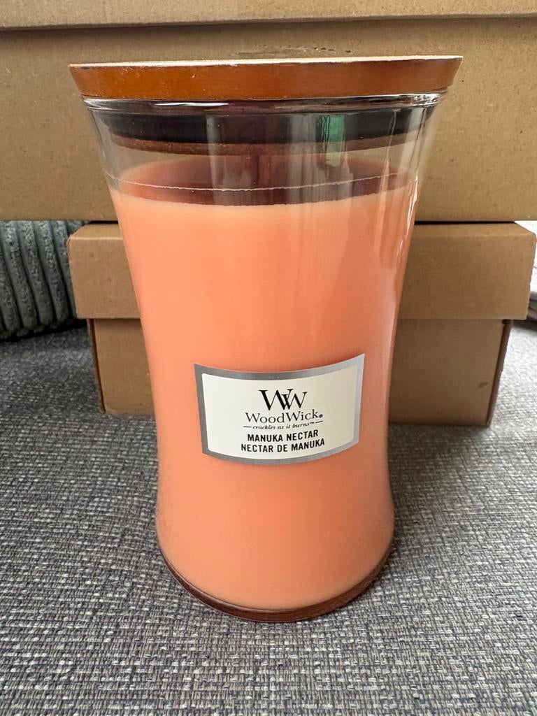 Woodwick large nieuw, manuka nectar, Ophalen of Verzenden, Nieuw, Overige materialen, Minder dan 25 cm
