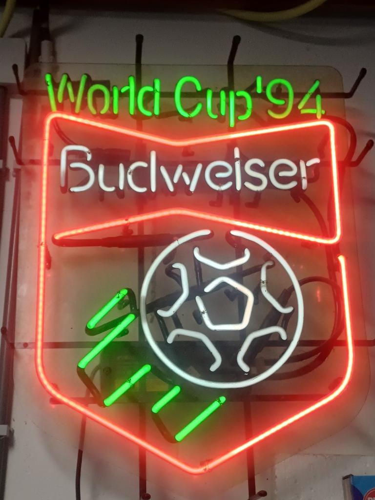 Budweiser world cup 94 neon sign lamp wor, Verzamelen, Biermerken, Ophalen, Gebruikt, Reclamebord, Plaat of Schild, Overige merken