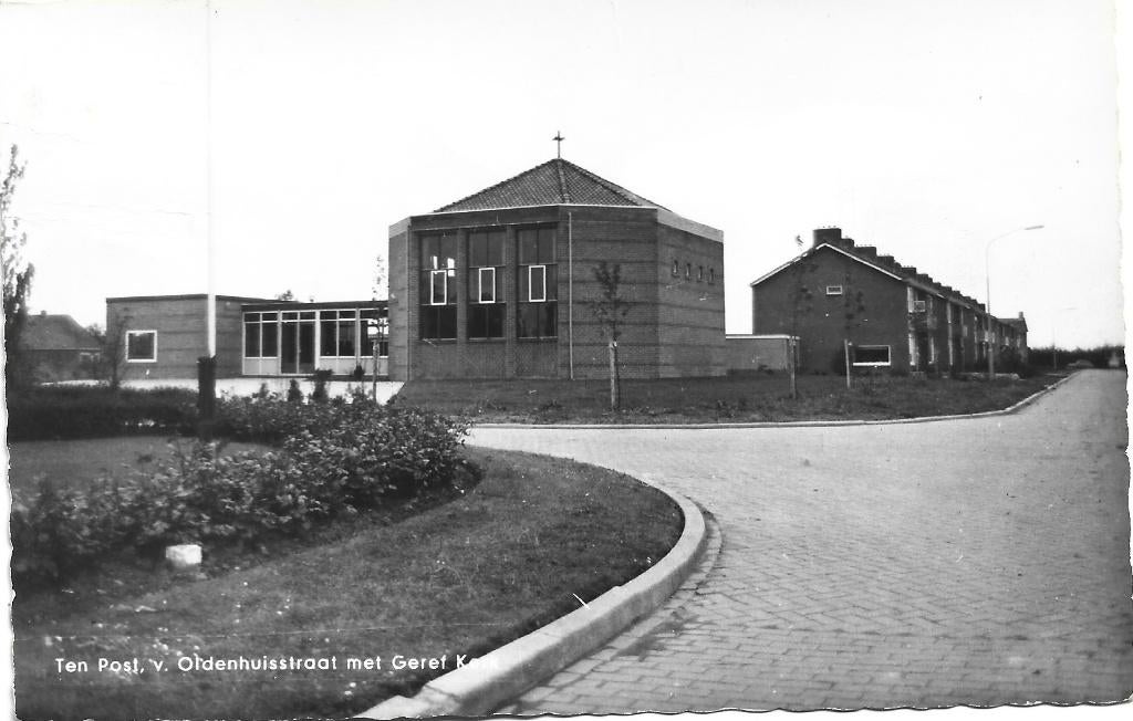 Ten Post;  v. Oldenhuisstraat met Geref. Kerk, Verzenden, 1960 tot 1980, Gelopen, Groningen
