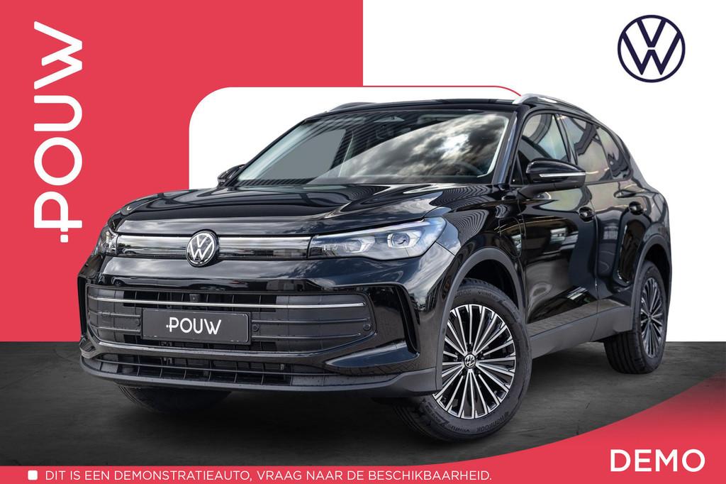 Volkswagen Tiguan 1.5 eHybrid 204pk DSG Life Edition | Trekh, 12 maanden, Stof, 150 min, Zwart