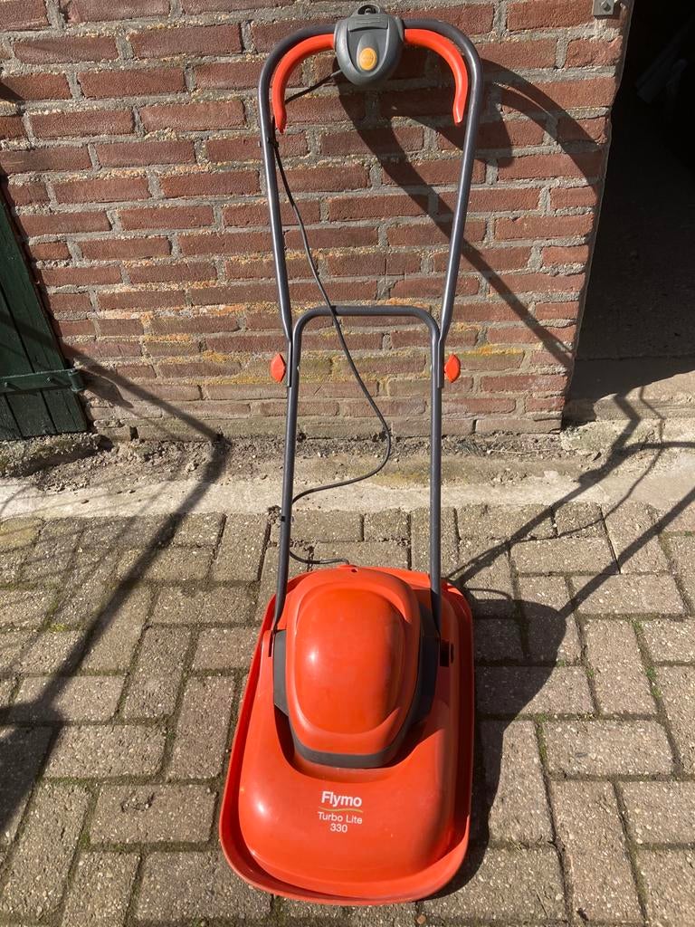 Flymo Turbo Lite 330 grasmaaier, Tuin en Terras, Ophalen, Gebruikt, Elektrische grasmaaier, 30 t/m 39 cm