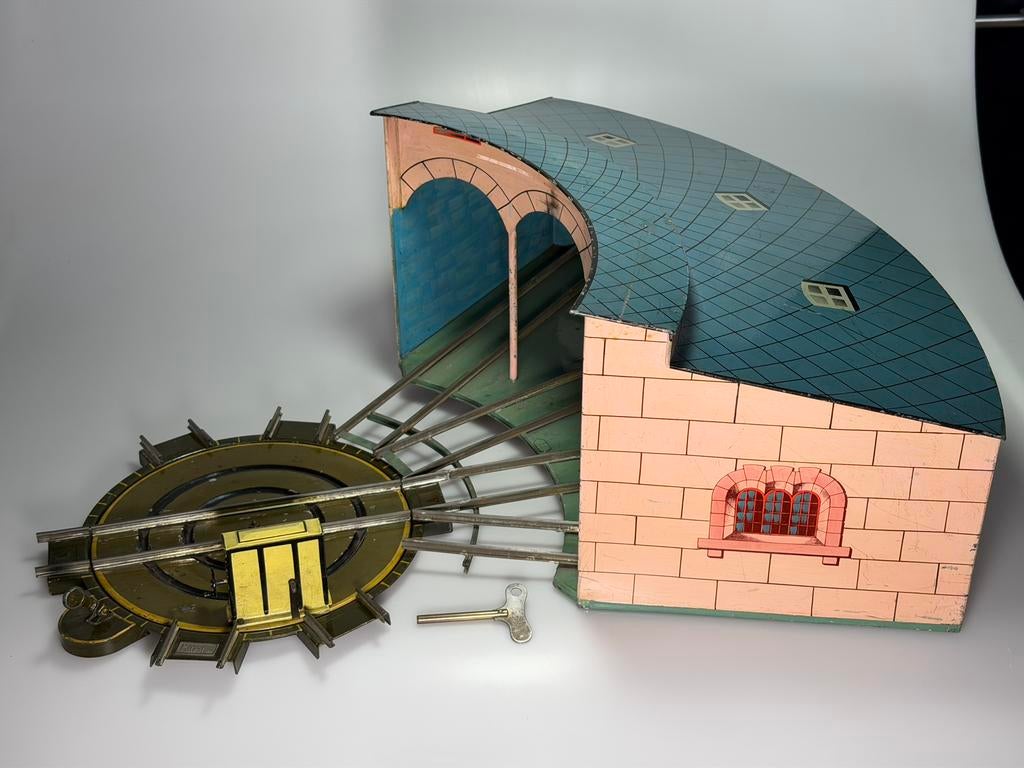 Zoldervondst spoor 1 Marklin lokloods met draaischijf, Ophalen of Verzenden