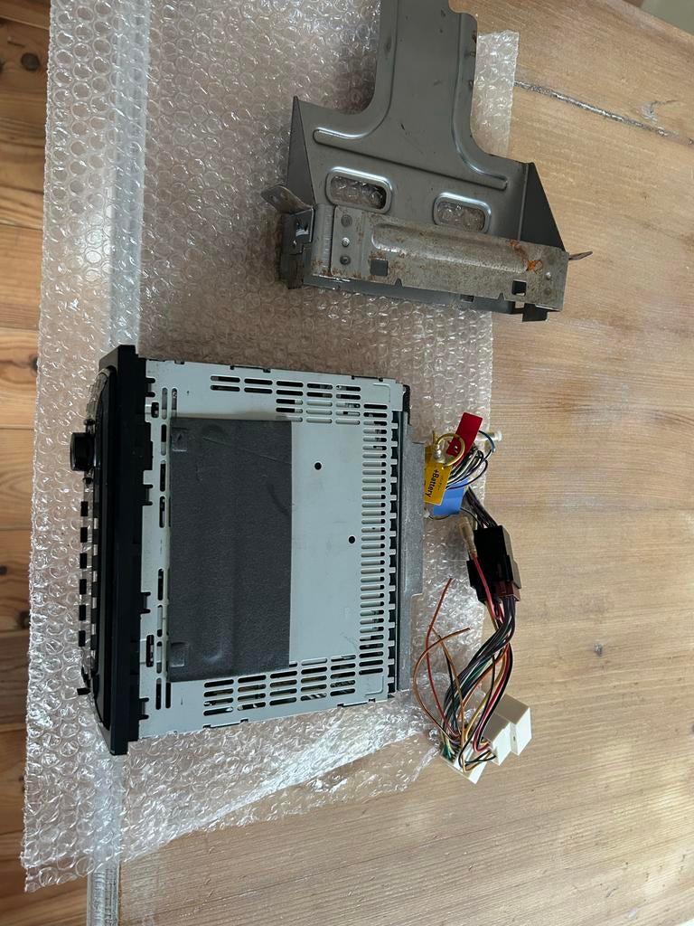 Pioneer DEH-1120MP Autoradio met ISO-aansluiting, Ophalen of Verzenden, Gebruikt