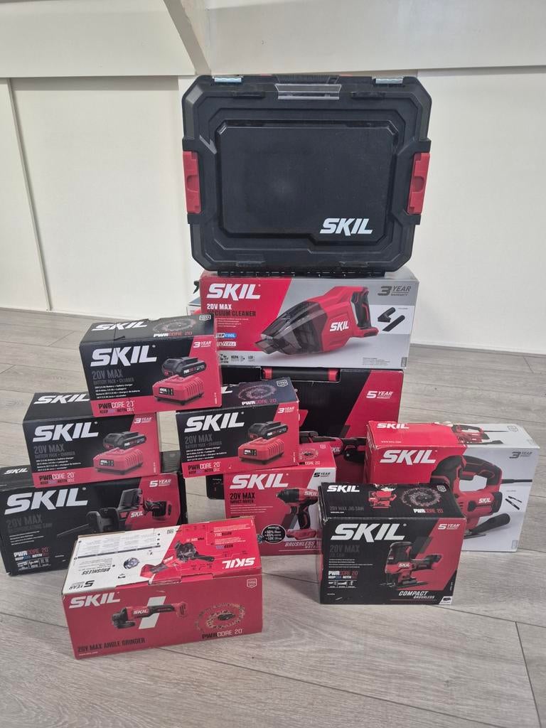 Grote set Skil accu gereedschap met koffer en accessoires, Ophalen of Verzenden, Zo goed als nieuw, Minder dan 400 watt, Overige typen