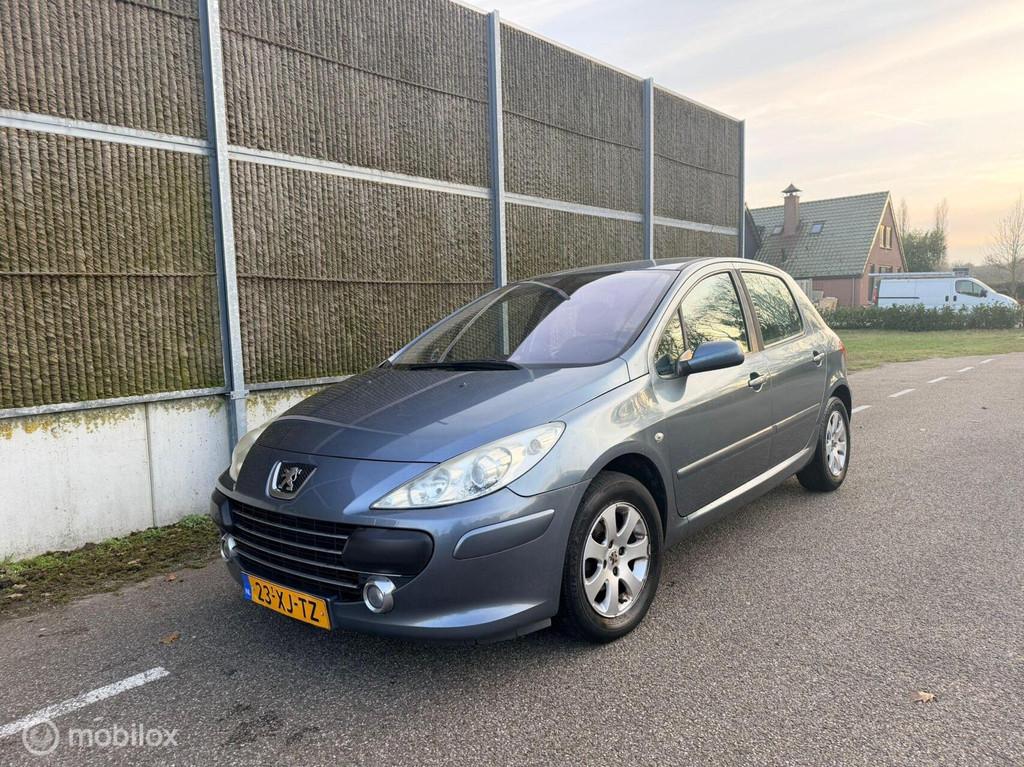 Peugeot 307 1.6-16V Premium NAP/APK/CLIMA/TREKHAAK, Auto's, Peugeot, Voorwielaandrijving, Gebruikt, 4 cilinders, 635 kg