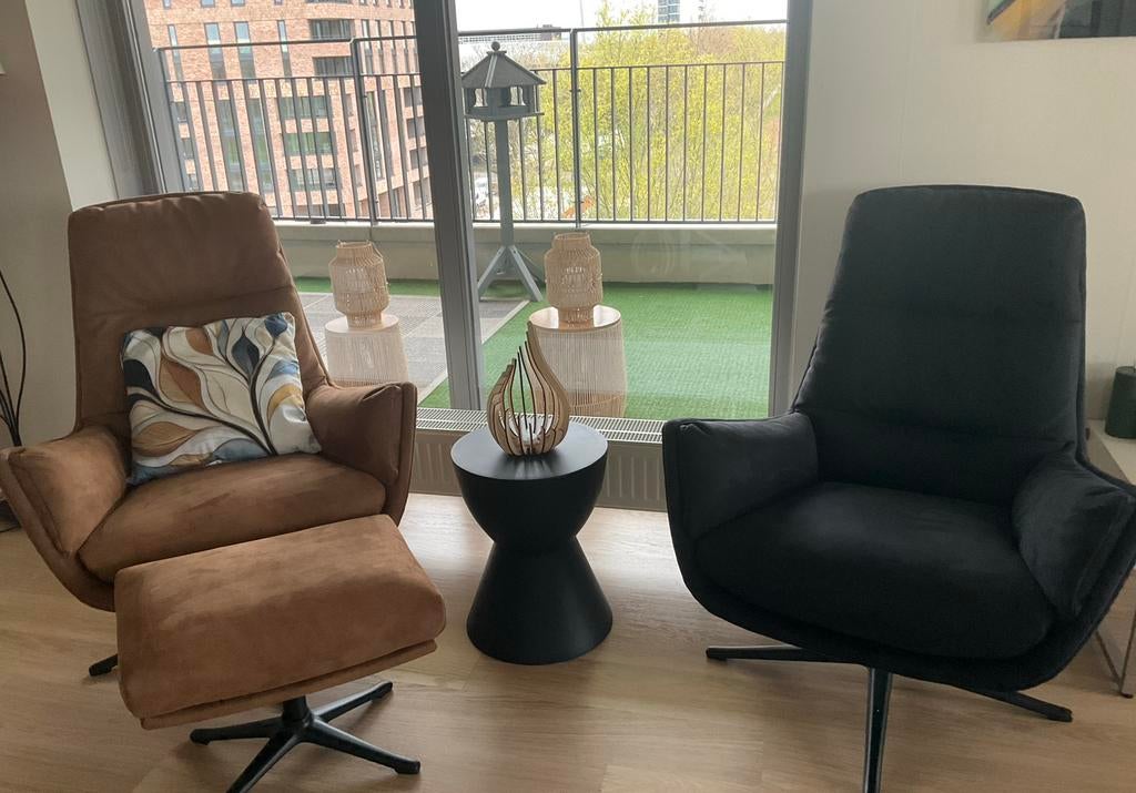 Twee stoelen, een met hokker., Ophalen, Zo goed als nieuw, 75 tot 100 cm, 50 tot 75 cm