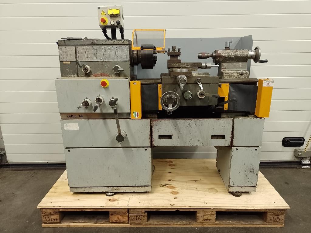 Draaibank, metaaldraaibank, Celtic 14, Doe-het-zelf en Verbouw, Ophalen of Verzenden, Gebruikt, Metaaldraaibank, 500 tot 1000 mm