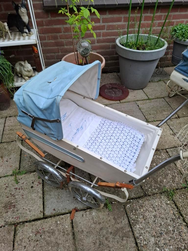 oude poppenwagen, Ophalen