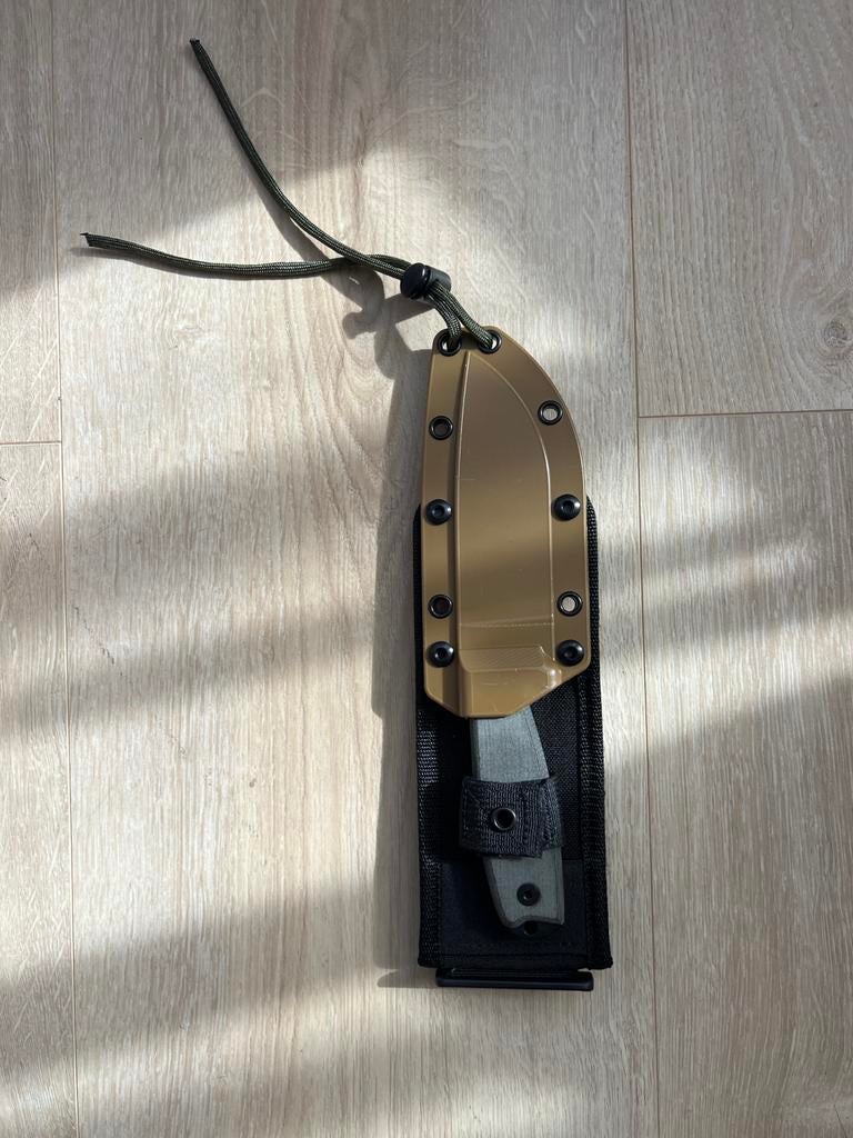 ESEE 4 black blade, grey handle 4P-MB met clip en MOLLE, Verzenden, Zo goed als nieuw