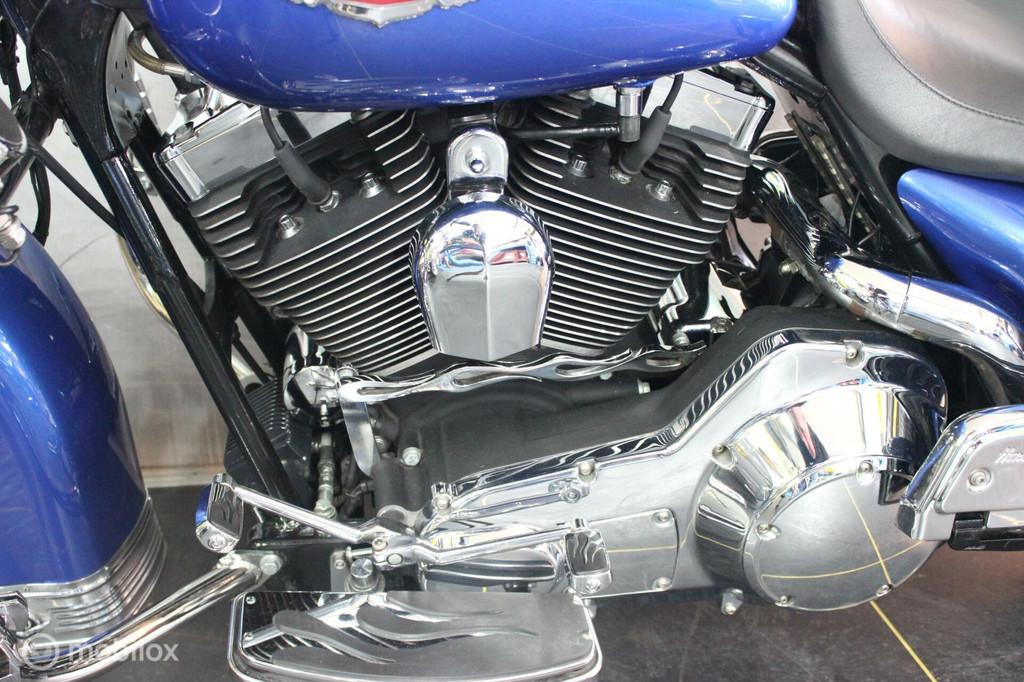 Harley Davidson 88 FLHRI Road King Classic - foto 3