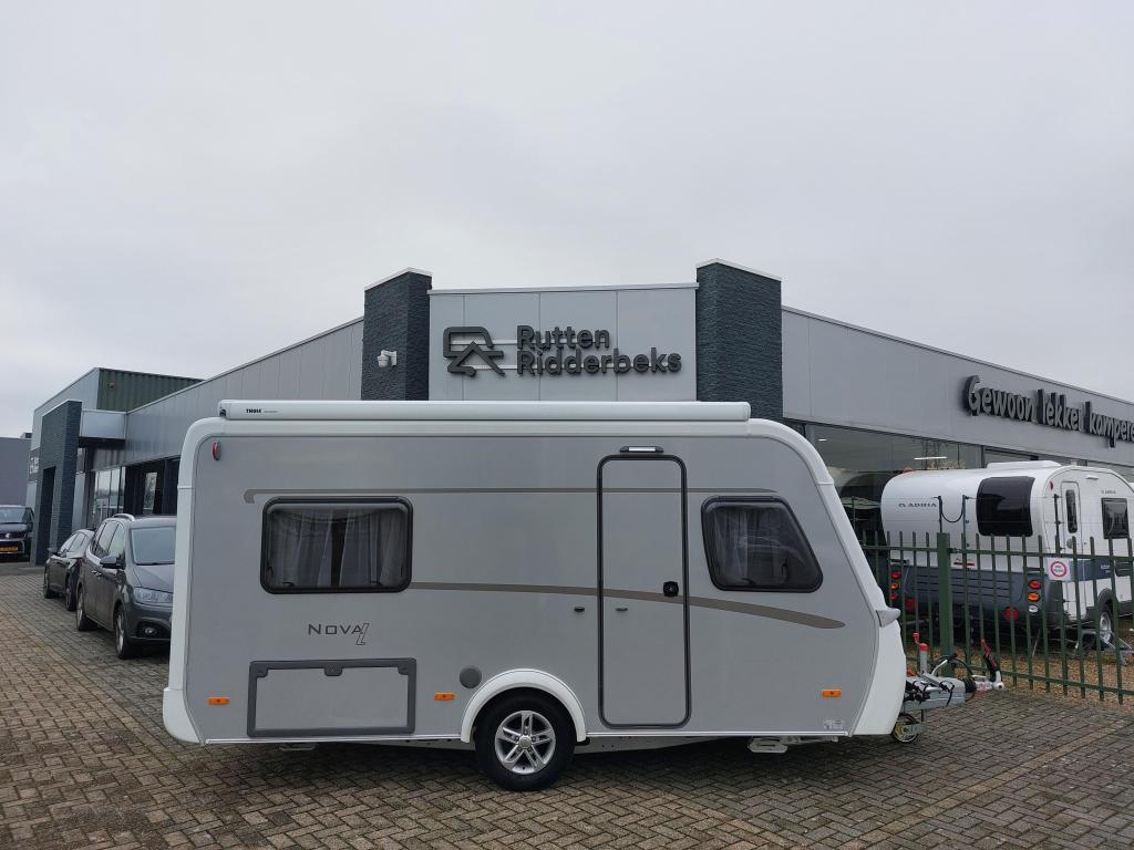 Eriba Nova Light 465, Caravans en Kamperen, Standaardzit, Bedrijf, 4 tot 5 meter, Eriba