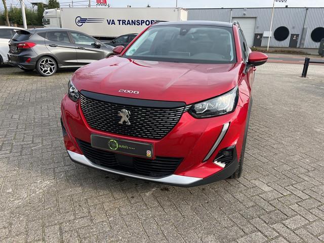 Peugeot 2008 1.2 PureTech, Voorwielaandrijving, Gebruikt, 1199 cc, Leder en Stof