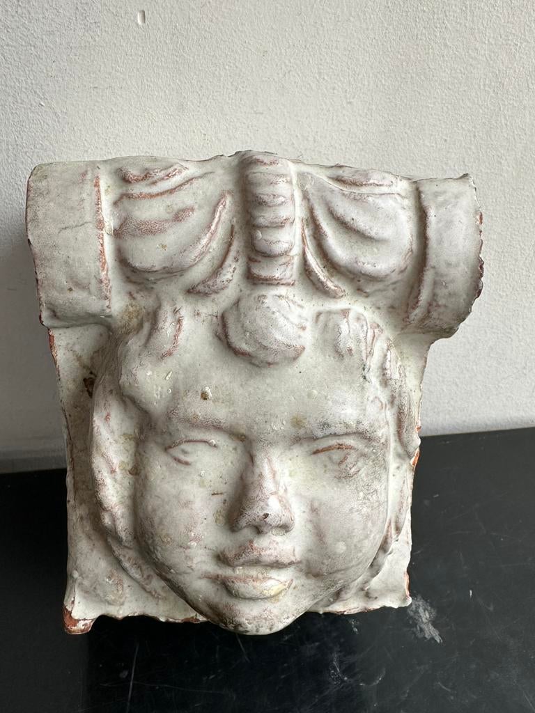 Oude aardewerk wand console Kinderkopje, Ophalen of Verzenden