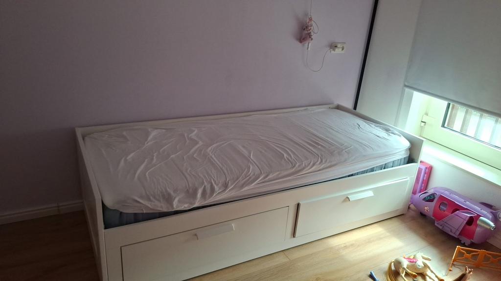 Bed bank met 2 lades uitschuif baar 80 x 200, Ophalen, Gebruikt, Wit, Tweepersoons