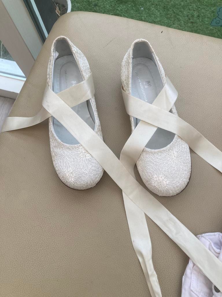 Mooie gelegenheid schoenen, maat 31, met ballet linten, Meisje, Schoenen, Ophalen of Verzenden, Zo goed als nieuw