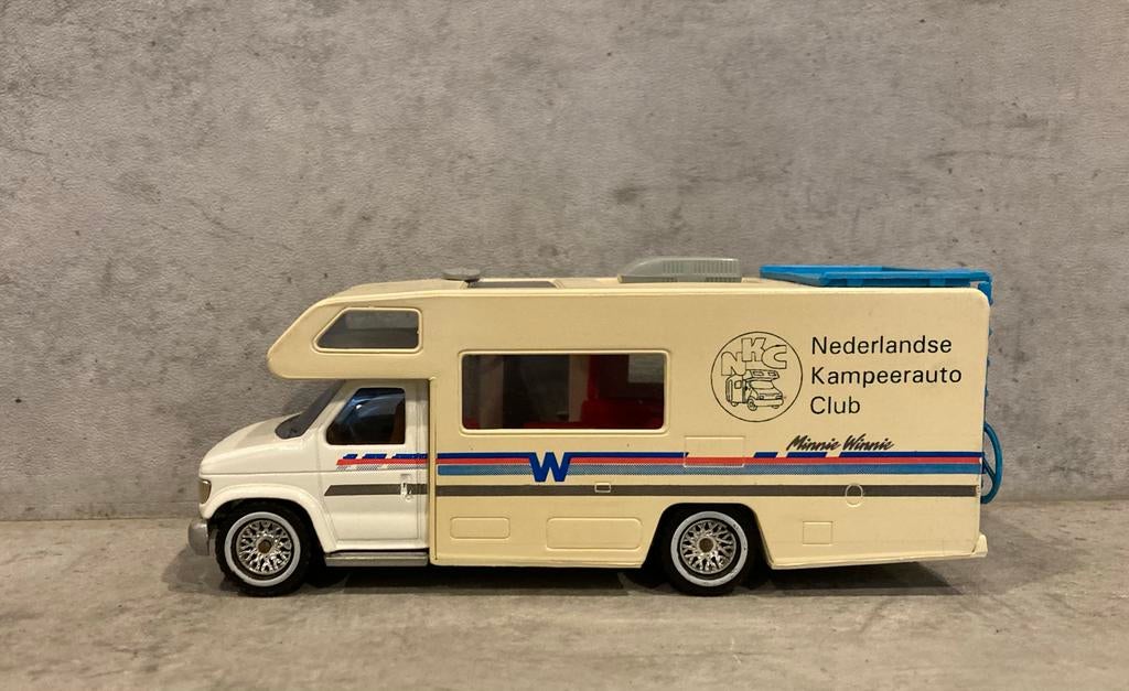 Majorette camper "Nederlandse Kampeerauto Club", Hobby en Vrije tijd, Overige merken, Gebruikt, 1:32 tot 1:50, Overige typen