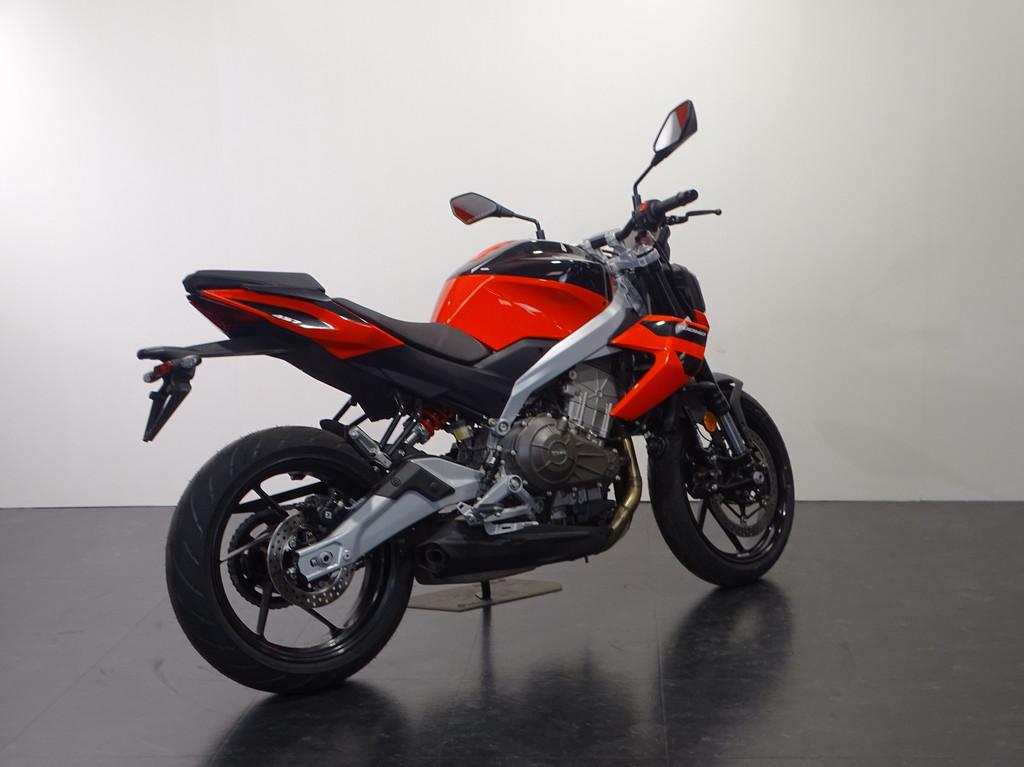 Aprilia Tuono 457 - foto 3
