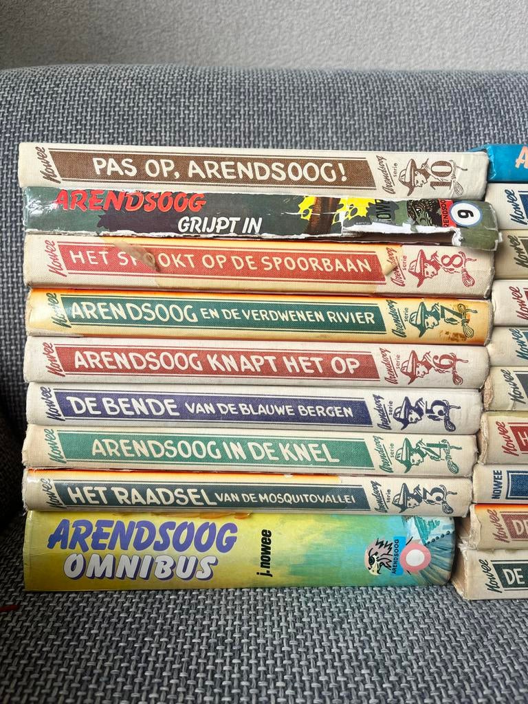 Arendsoog boeken set, Ophalen, Gelezen