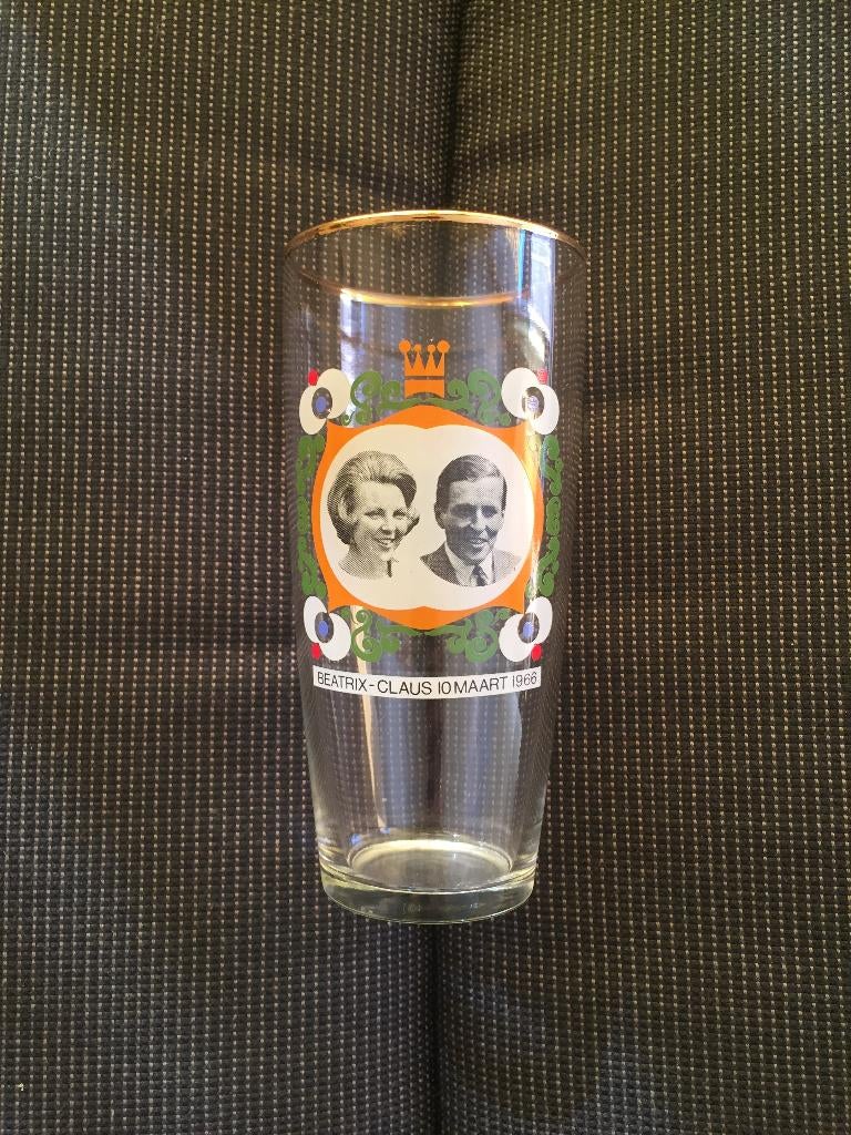 Bierglas van het koningshuis: Beatrix-Claus 10 maart 1966., Verzamelen, Koninklijk Huis en Royalty, Ophalen of Verzenden, Zo goed als nieuw