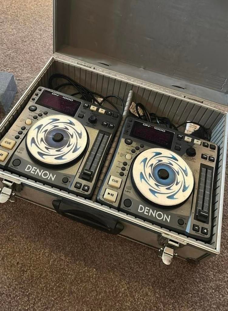 Denon DN-S1000 DJ set 2x + flightcase - goed werkend, Muziek en Instrumenten, Dj-sets en Draaitafels, Ophalen of Verzenden, Zo goed als nieuw