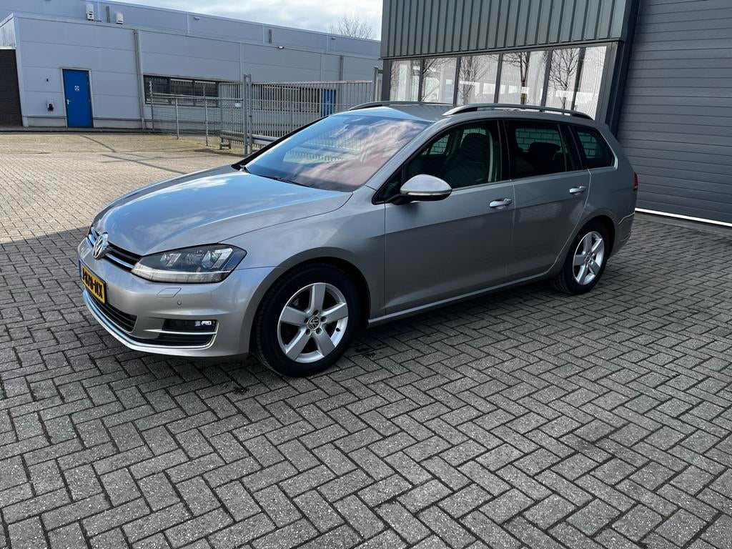 Volkswagen Golf 1.4 TSI 110KW/150PK Variant 2016 Grijs, Voorwielaandrijving, 4 cilinders, Alcantara, 1253 kg