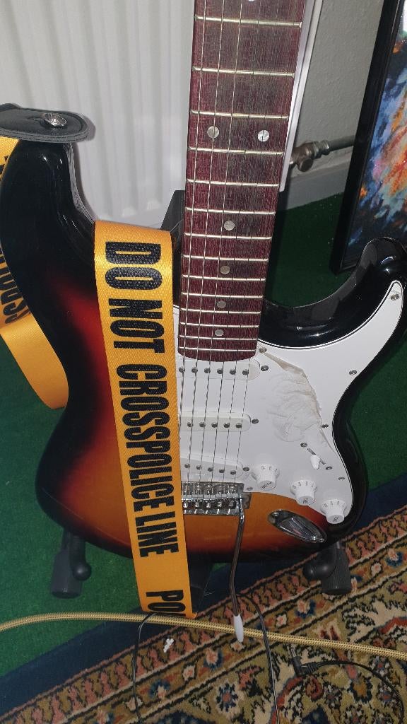 Gitaar + versterker .. begin nu !, Muziek en Instrumenten, Versterkers | Bas en Gitaar, Ophalen, Gebruikt, Gitaar, Minder dan 50 watt