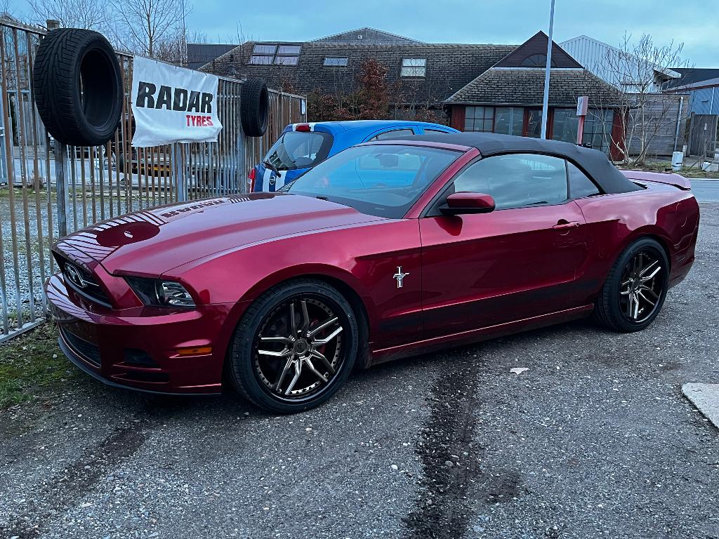 Ford mustang cabrio, Auto's, Automaat, Euro 5, Zwart, Cabriolet