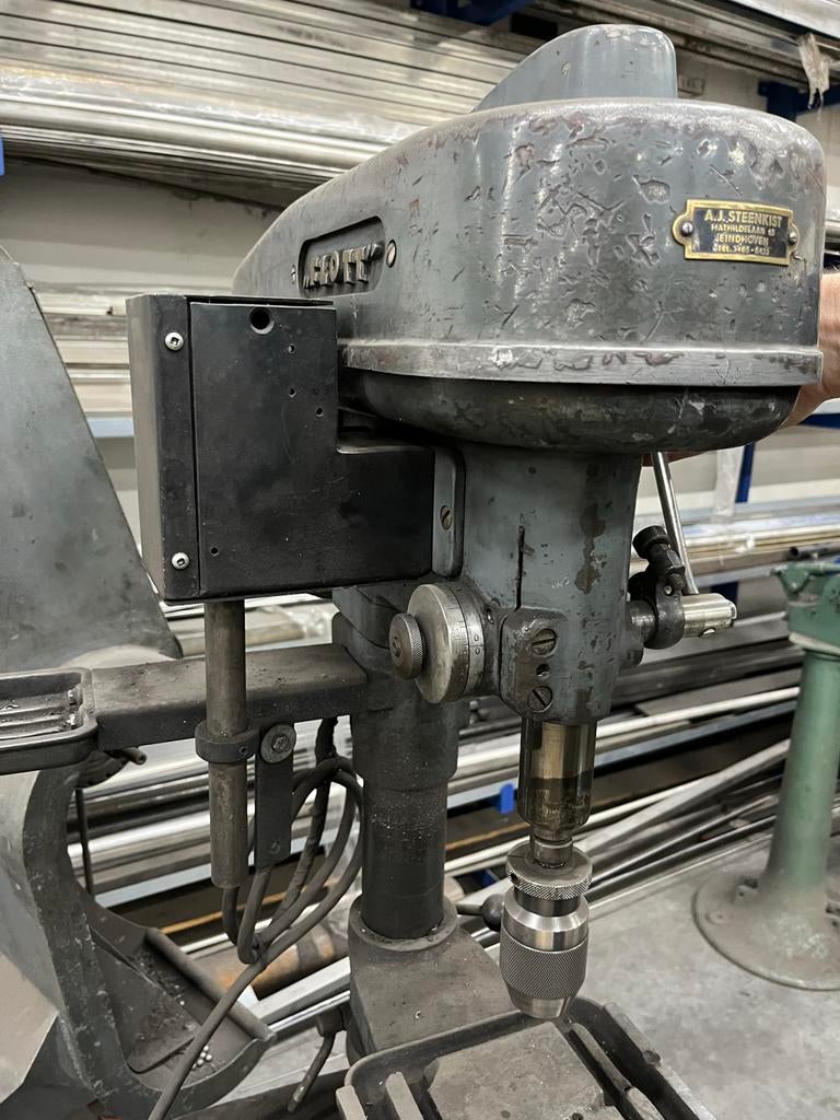 Flott Kolomboormachine, Ophalen, Gebruikt, 600 watt of meer, Kolomboormachine