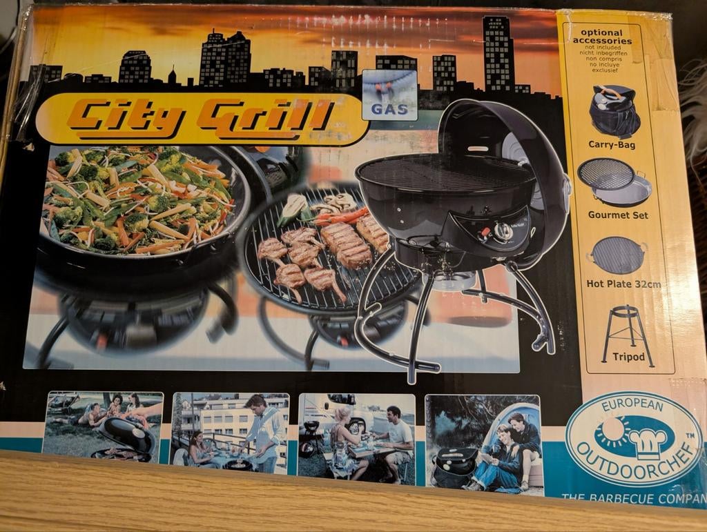 City Grill Gas BBQ - Compact., Ophalen, Nieuw, City Grill overjarig, lang in de opslag gestaan.