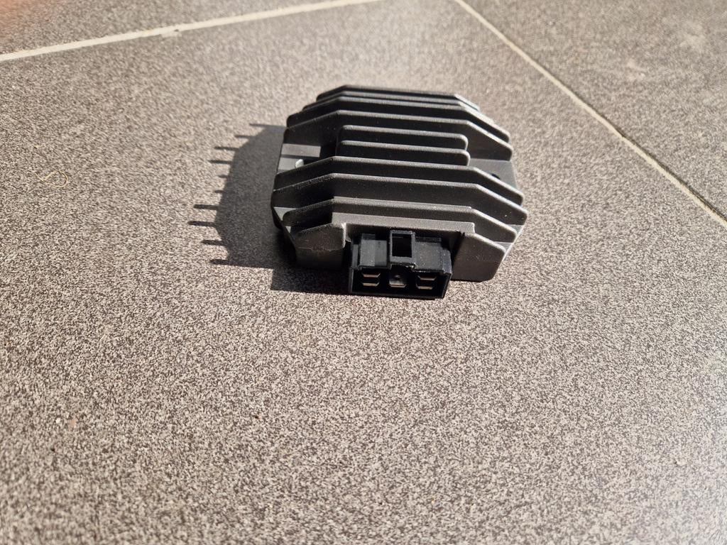 Stroomverdeler stroomwisselaar Kawasaki vn 1500, Ophalen of Verzenden