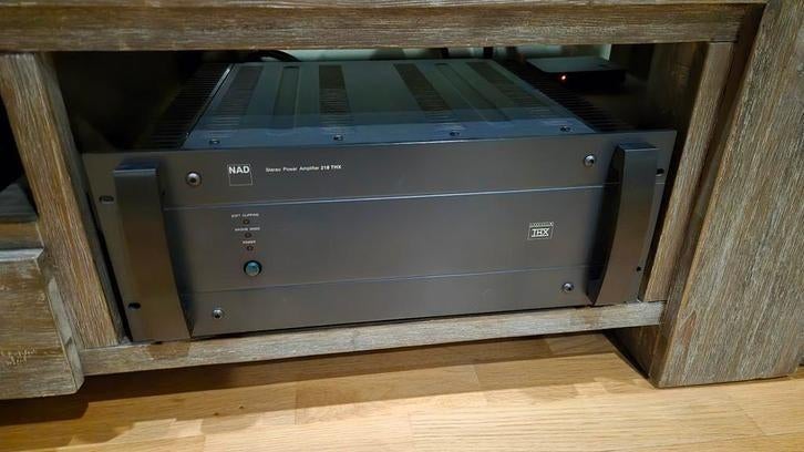 2x NAD 218 THX Stereo Eindversterker - Krachtpatser!, Gebruikt, 120 watt of meer, Stereo, Ophalen