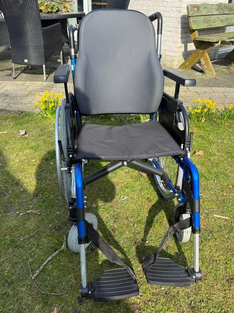 Vermeieren lichtgew. V300 DL verstelbare opvouwbare rolstoel, Ophalen of Verzenden, Zo goed als nieuw, Duwrolstoel