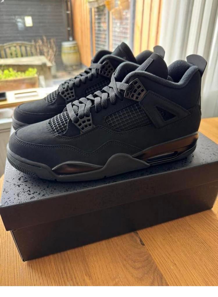 Air Jordan 4 Retro Black Cat 2025 | 46, Ophalen of Verzenden, Zo goed als nieuw, Zwart