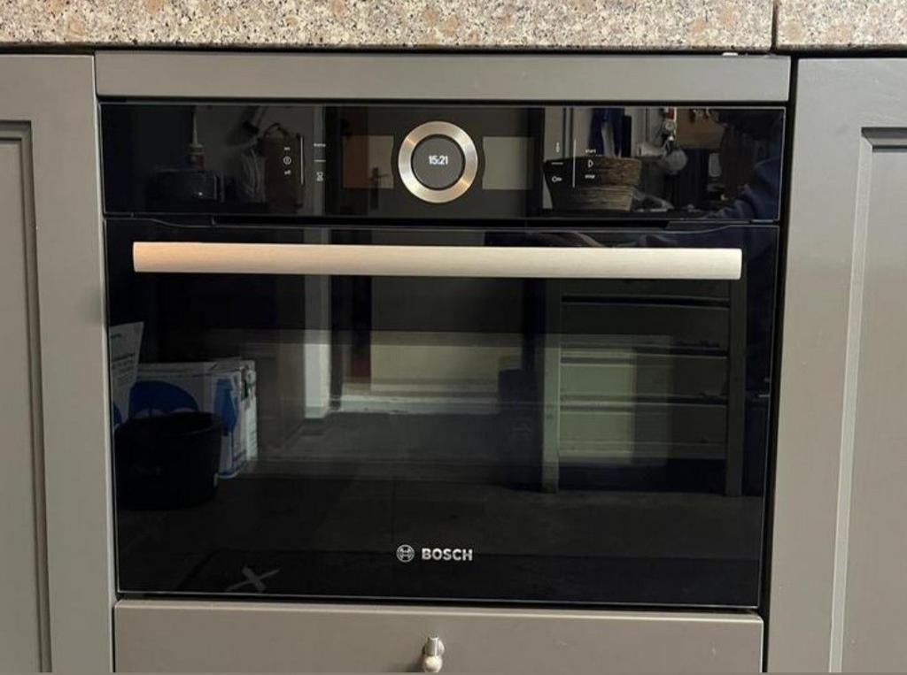 Luxe Bosch combi-oven/ magnetron
De combi oven werkt zoals h, Zo goed als nieuw, Oven met grill, Inbouw, 45 tot 60 cm