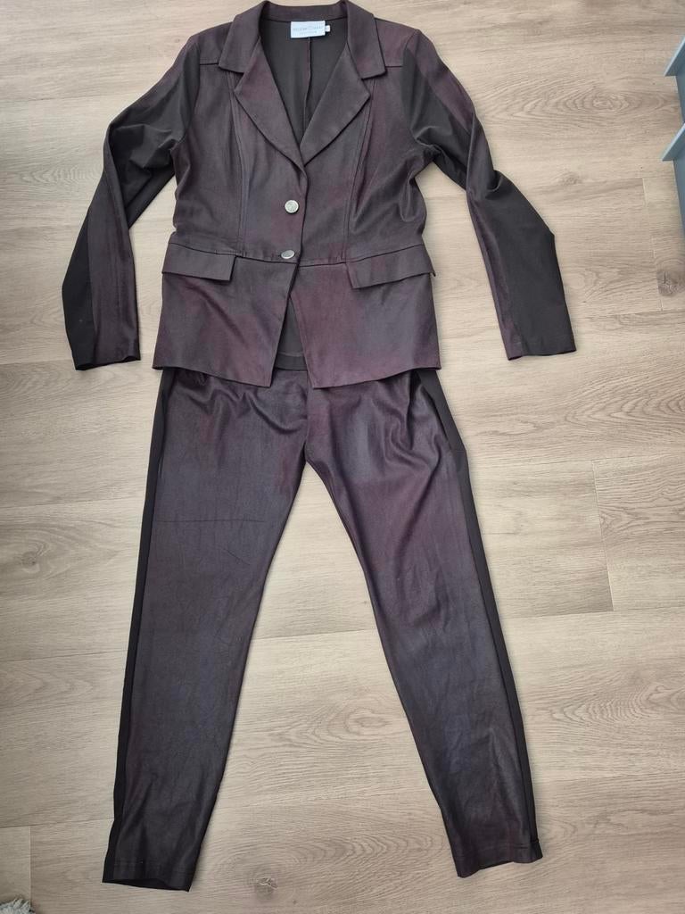 Bruin pak Helena Hart maat L, Kleding | Dames, Maat 38/40 (M), Kostuum of Pak, Bruin, Zo goed als nieuw