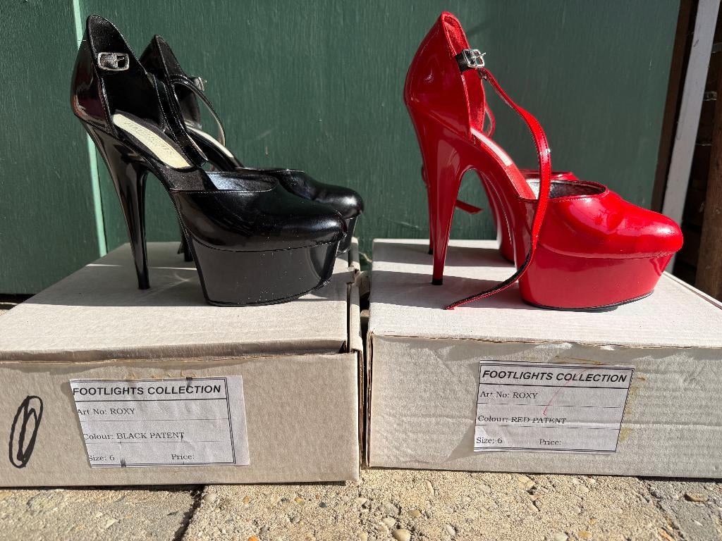 Footlights plateau high heels 14cm kinky 39 rood en zwart, Pumps, Ophalen of Verzenden, Zo goed als nieuw, Footlights