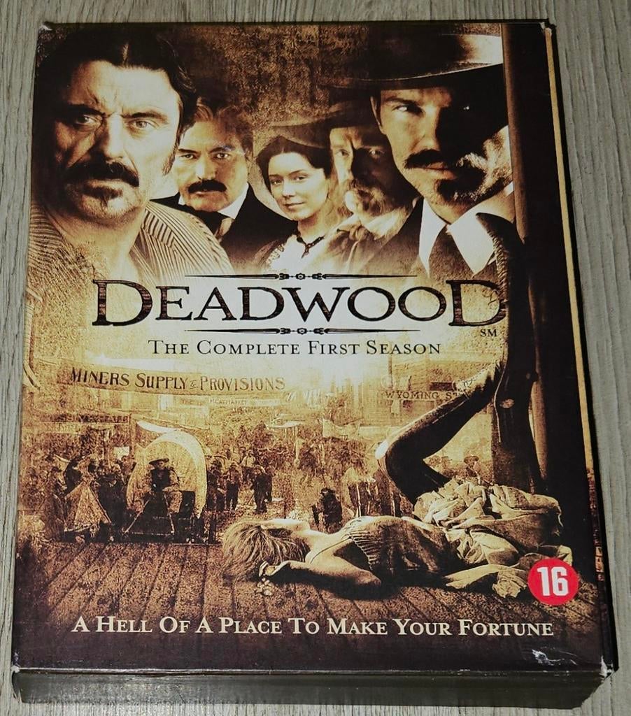 Deadwood - The Complete First Season - 4DVD Boxset, Cd's en Dvd's, Dvd's | Tv en Series, Gebruikt, Vanaf 16 jaar, Boxset, Drama