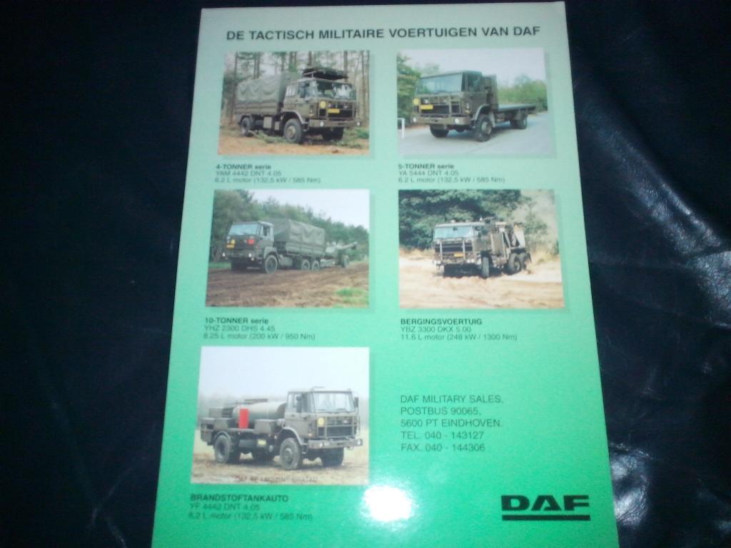2x DAF militaire brochures folders YF-YAM4442 YA5444 YBZ3300, Ophalen of Verzenden, Zo goed als nieuw, Overige merken