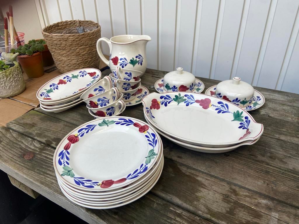 Boerenbont serviesdelen uit Maastricht, Ophalen