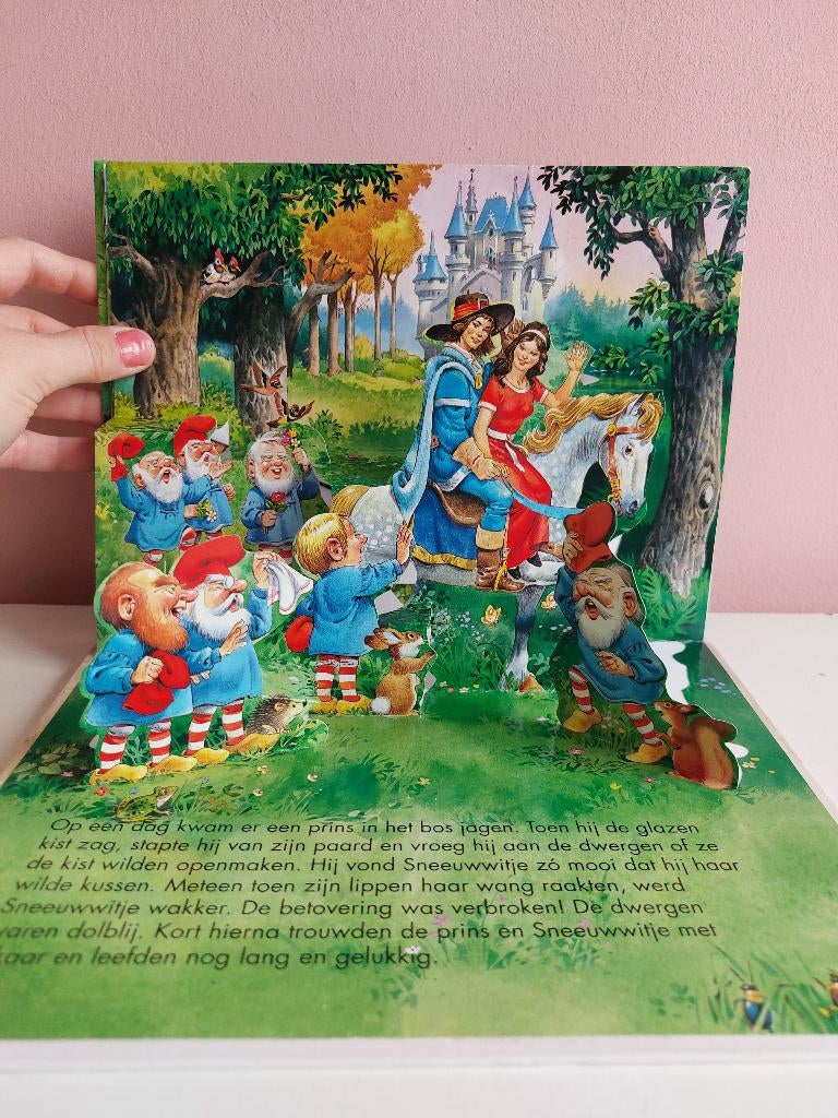 Pop-up sprookjesboek Sneeuwwitje - sprookje, Boeken, Ophalen of Verzenden, Zo goed als nieuw, Gebroeders Grimm