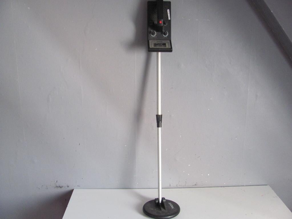 Metaaldetector van Marquant met uitschuifbare steel, Overige merken, Gebruikt, Ophalen of Verzenden, 30 cm of minder