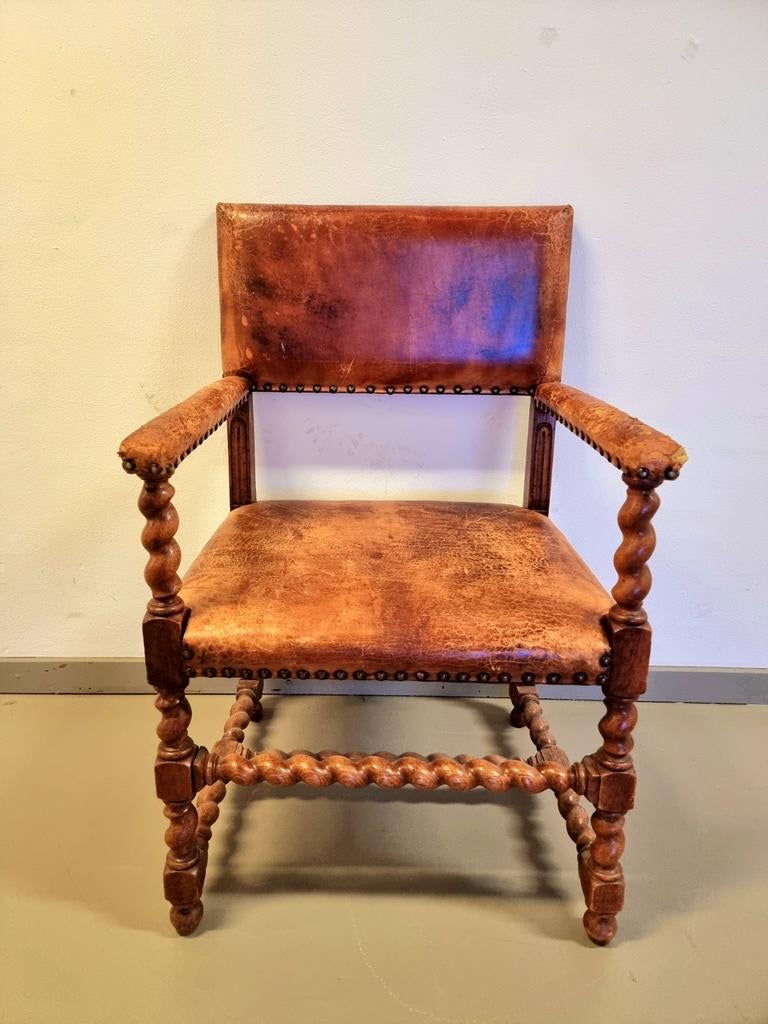 Antique Leather Chair - Antieke Spaanse koloniale fauteuil, Ophalen