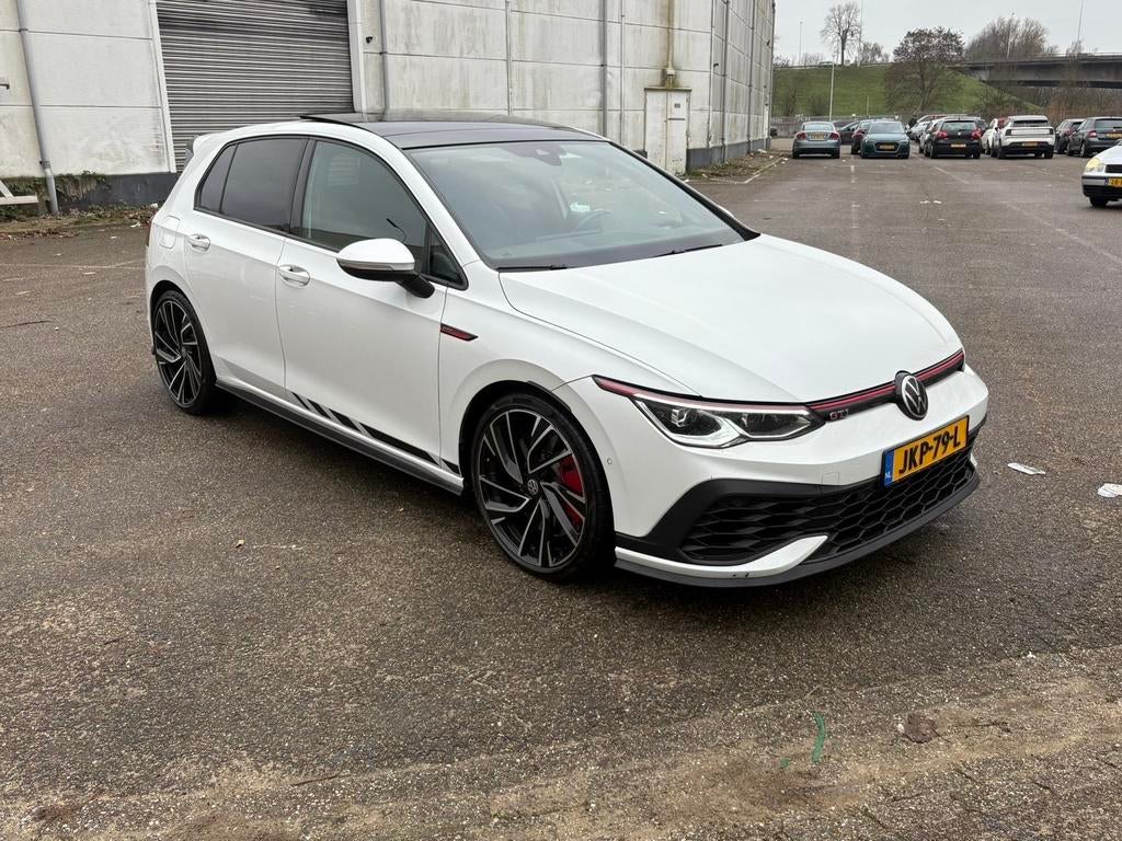 Lichte zijschade Golf GTI CLUBSPORT VOLL OPTIONS !, 4 cilinders, 1984 cc, Wit, 14 km/l