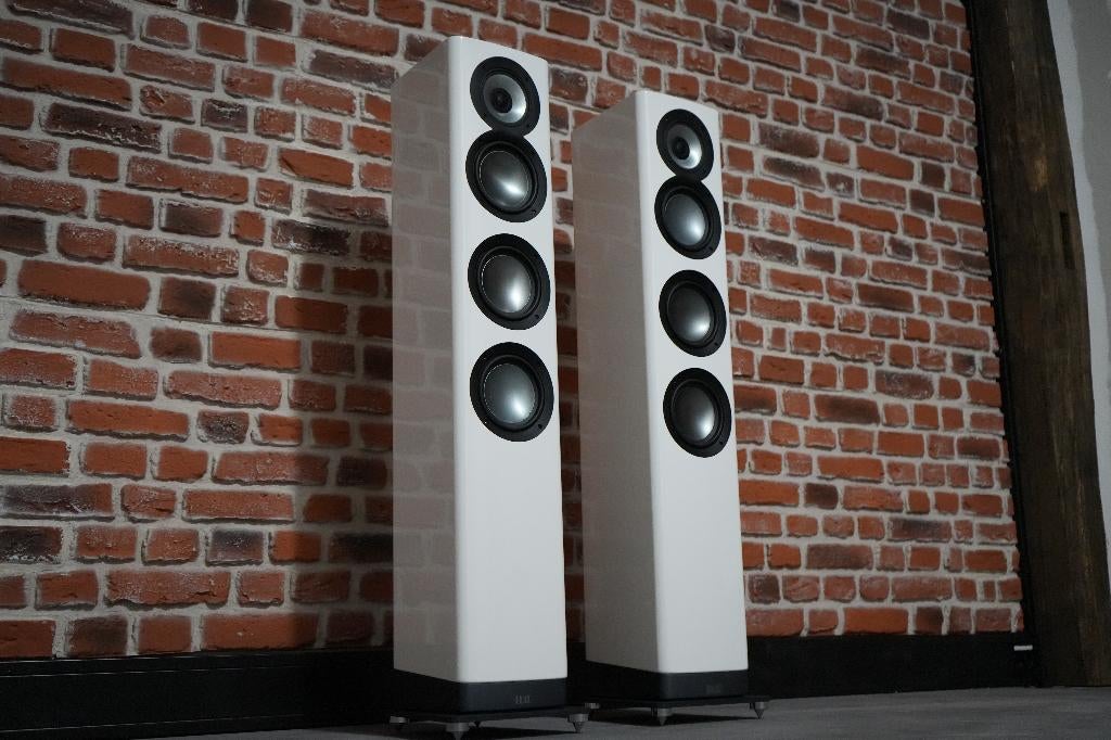 ELAC Navis F-51 Vloerstaander Luidspreker Set Wit, Gebruikt, 120 watt of meer, Front, Rear of Stereo speakers, Ophalen