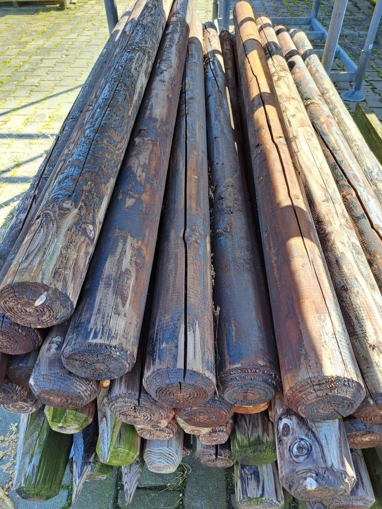 Gecreoseerde, gefreesde palen. o9x 200cm, Ophalen, Nieuw, 180 tot 250 cm, Palen