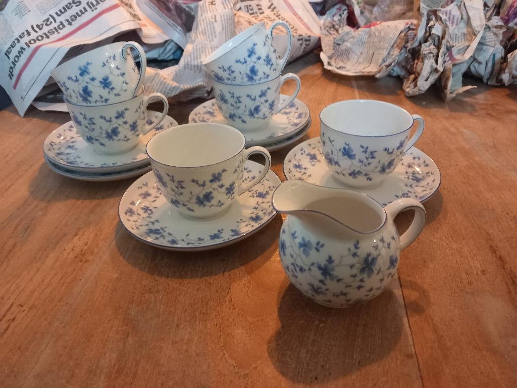 Arzberg servies blauwe Bloemetjes., Ophalen of Verzenden, Zo goed als nieuw, Overige stijlen, Kop(pen) en/of Schotel(s)