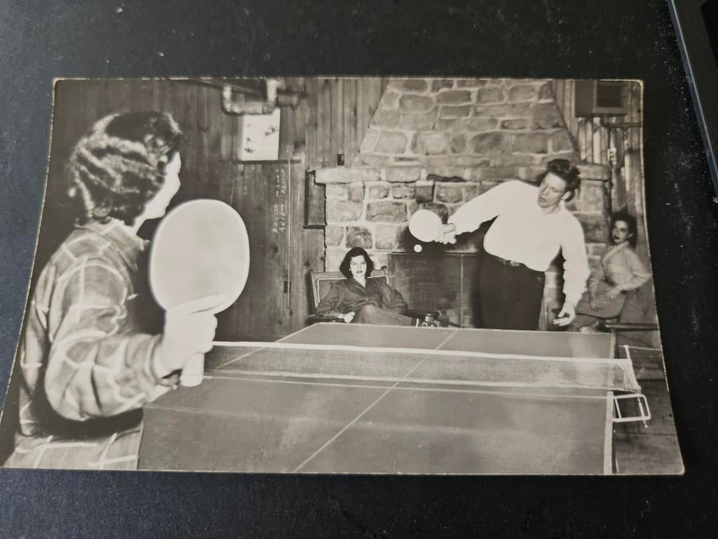 Retro tafeltennis spelen, Ophalen of Verzenden