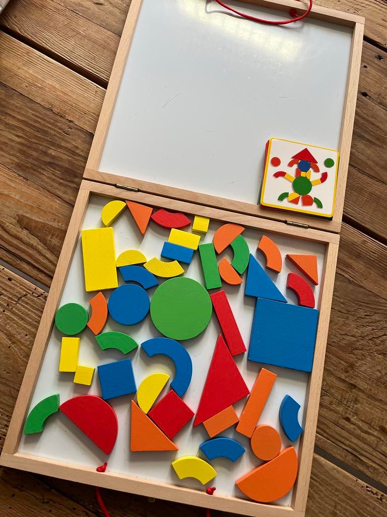 Djeco magnetendoos, Ophalen of Verzenden, Gebruikt, Knutselen